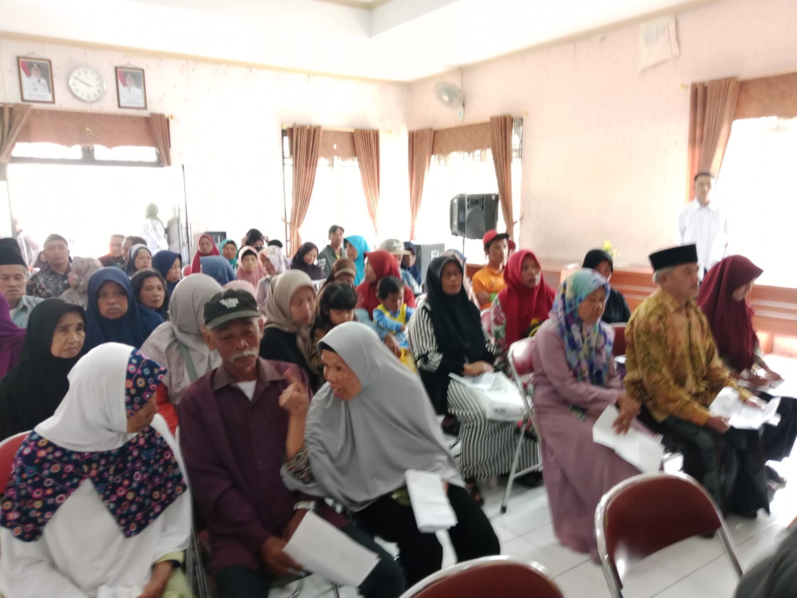 pembagian-bansos-blt-dbhct-kecamatan-wonosobo