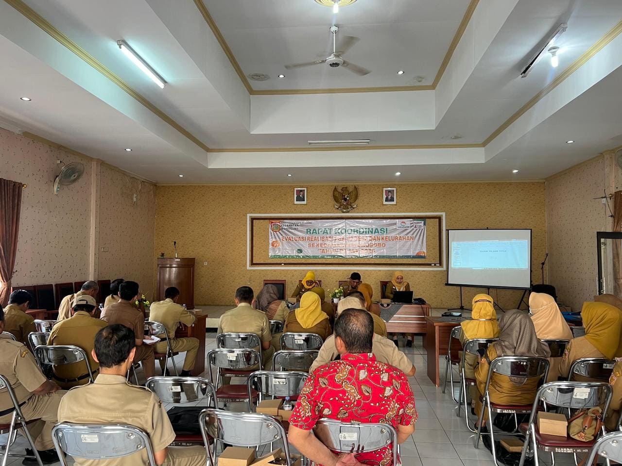 rapat-koordinasi-evaluasi-capaian-pbb-p2-tahun-pajak-2025