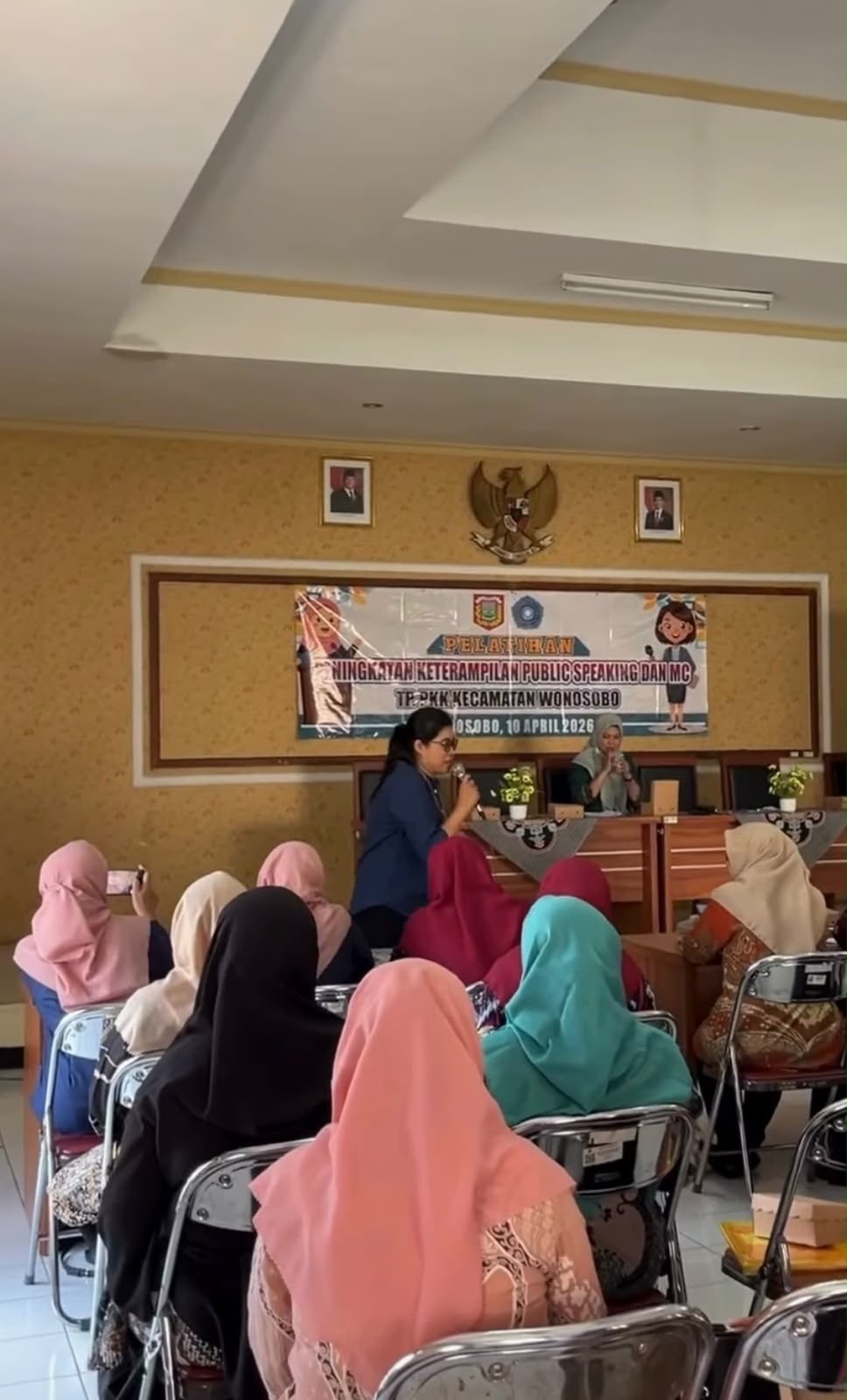 rapat-pimpinan-bulan-april-dan-pelatihan-peningkatan-keterampilan-public-speaking-dan-mc