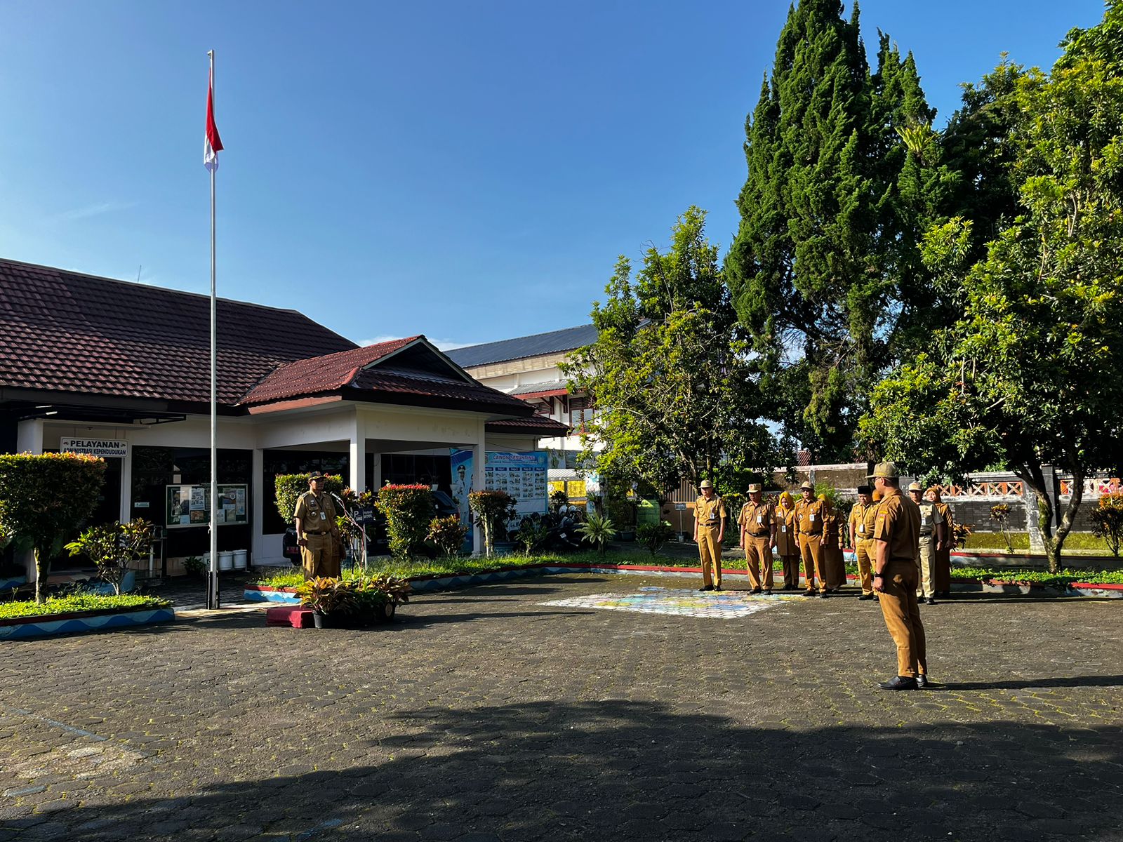 pada-hari-senin-27-april-2026-dilaksanakan-upacara-peringatan-hari-otonomi-daerah-tahun-2026-yang-bertemakan-dengan-otonomi-daerah-kita-wujudkan-asta-cita